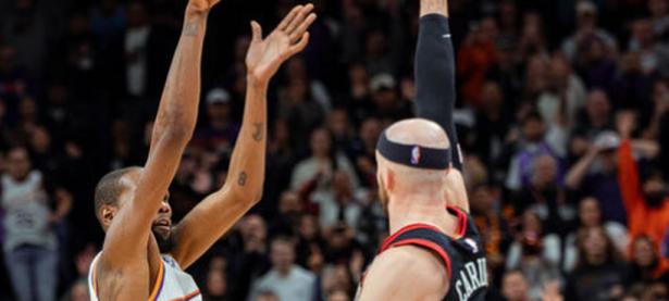  巴西杜兰特运球出界 