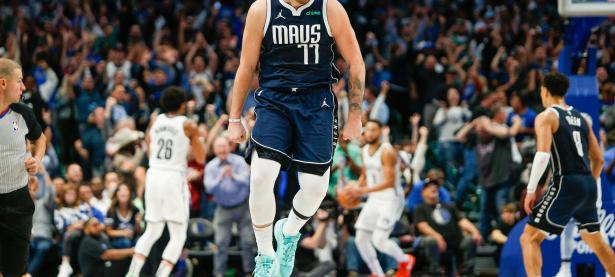 东契奇连续十场比赛得分超过比分优势明显，篮网挑战极限！的简单介绍