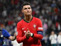 C罗在塞尔维亚队比赛中精彩发挥，突破纪录引发热议！的简单介绍