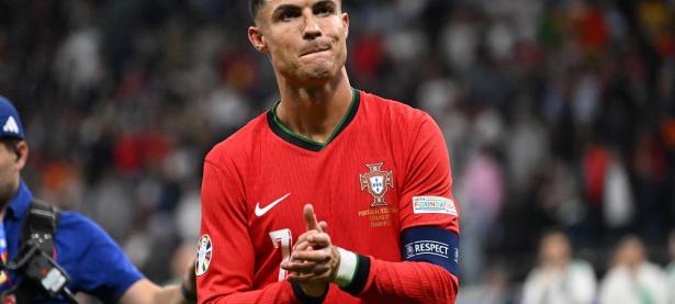 C罗在塞尔维亚队比赛中精彩发挥，突破纪录引发热议！的简单介绍