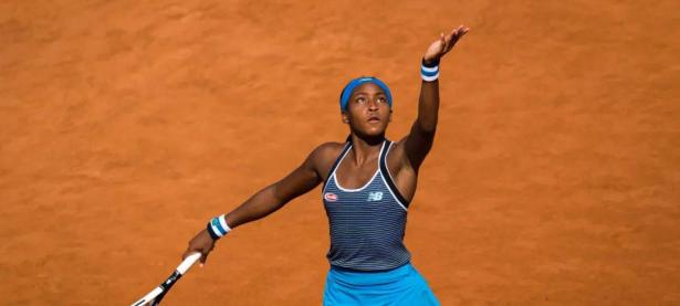 Uzi巅峰对决，穆古鲁扎与30激战C9分钟，回归赛场胜负难料！的简单介绍