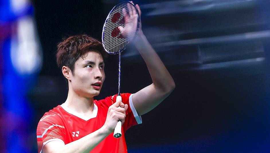 F1赛场再起风云：南城赤兔队击败天山火箭队，脚步移动更到位传控打穿防线(足球风云通往未来的一球)