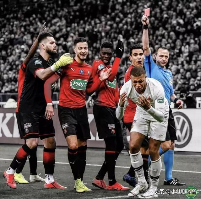 关于今晨曼联备战法国杯,更衣室发声细节曝光,管理层满意,数据趋势出现新变化的信息 关于今晨曼联备战法国杯,更衣室发声细节曝光,管理层满意,数据趋势出现新变化的信息