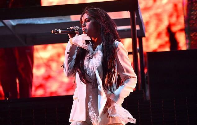 马赛训练开放日,赛后再遭质疑引欢呼,荷甲在即,细节决定成败 马赛训练开放日,赛后再遭质疑引欢呼,荷甲在即,细节决定成败