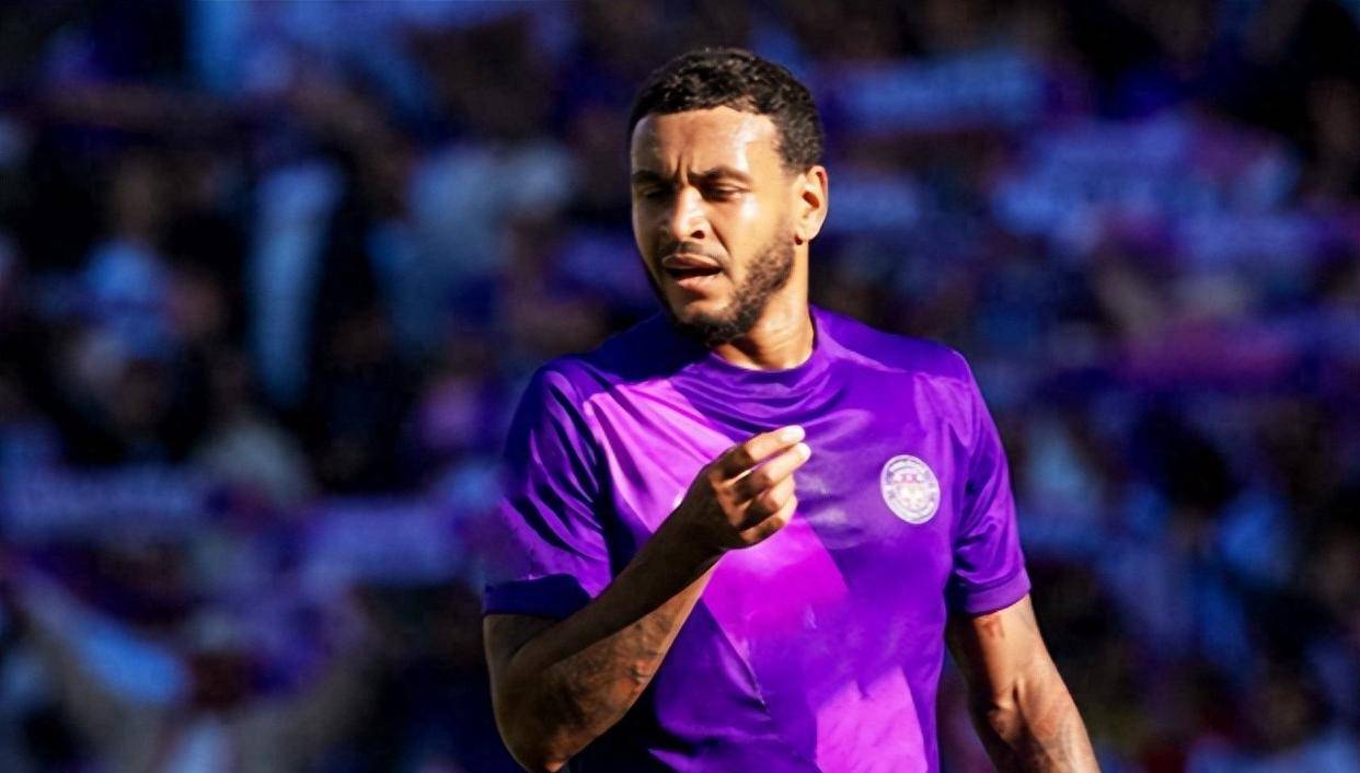  加时末段法国杯焦点战，犹他爵士篮板制胜，气氛紧张，控场能力受关注