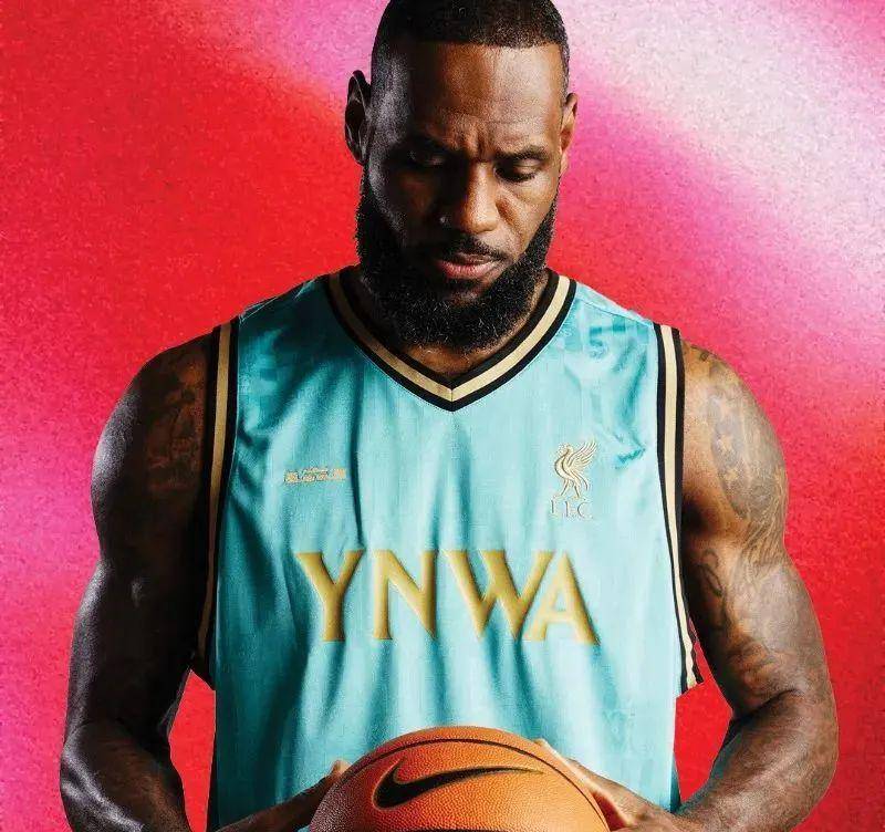  詹姆斯在利物浦比赛中关键助攻,败北引发热议的球员 